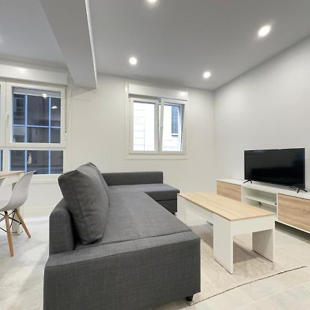 3 Piso 2 Habitaciones Centro Al Lado De Principe 3 - Homeygalicia Vigo Exteriör bild
