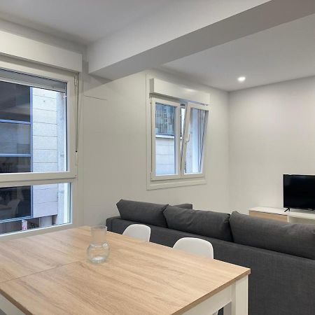 3 Piso 2 Habitaciones Centro Al Lado De Principe 3 - Homeygalicia Vigo Exteriör bild